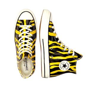 Unisex new, never worn Converse Chuck Taylor hi tops archive print, zebra